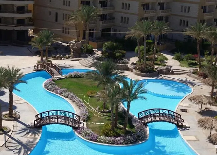 Resort *